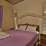 Hotel Relic House 2*