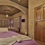 Hotel Relic House 2*