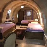 Relic House Hotel 2*