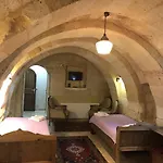 Szálloda Relic House 2*