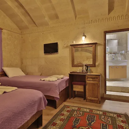 Relic House Hotel 2*