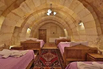 Ξενοδοχείο Relic House 2*
