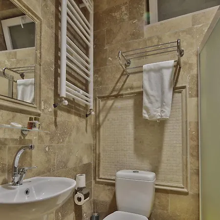 Relic House Ξενοδοχείο 2*
