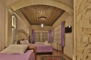 Relic House Hotel 2*